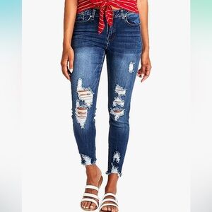 Skinny distressed boyfriend jean